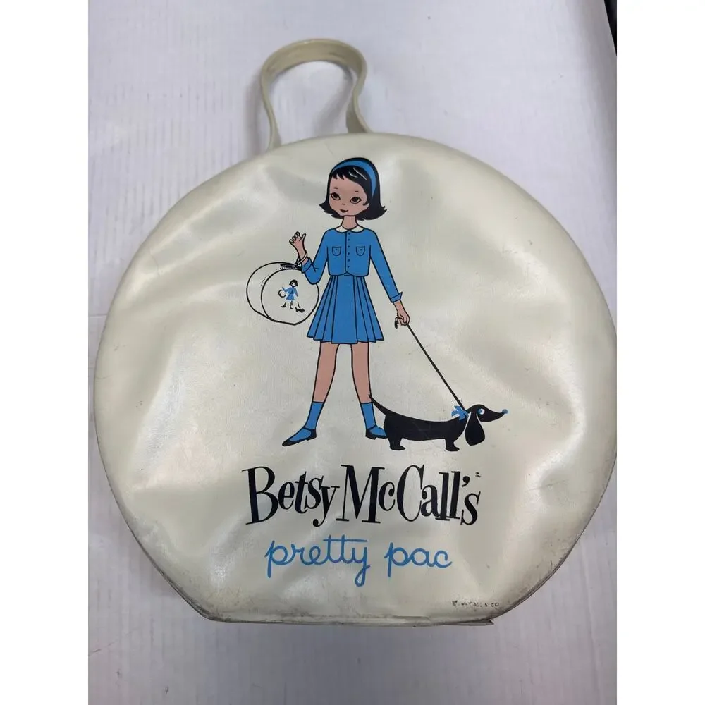 Betsy McCall's Pretty Pac‎ Doll Case Hatbox Carrying Travel Blue Dress Vintage